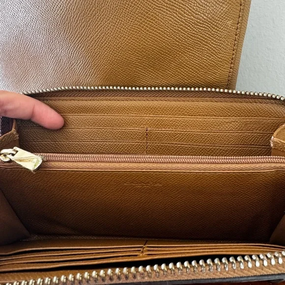 Coach Brown Leather Tote and Wallet Set - Picture 5 of 5